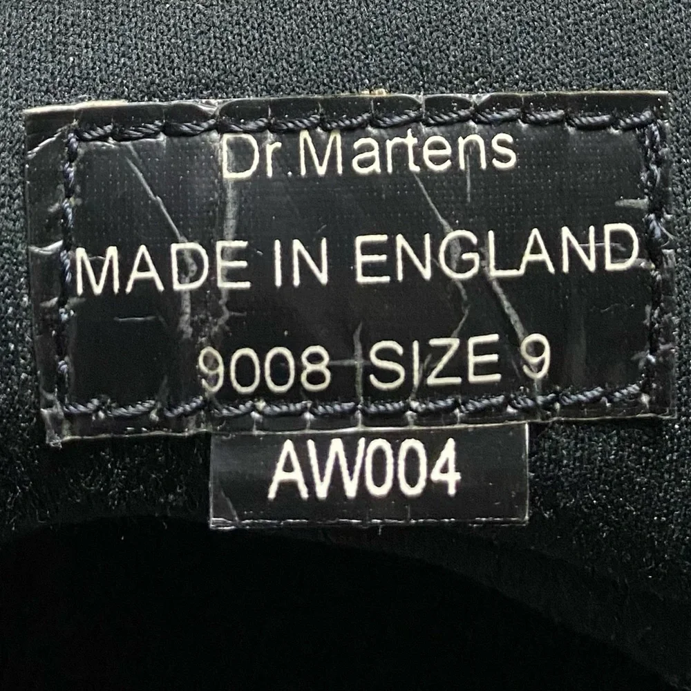 DrMartens, Men’s size 9 boots - Picture 7 of 11